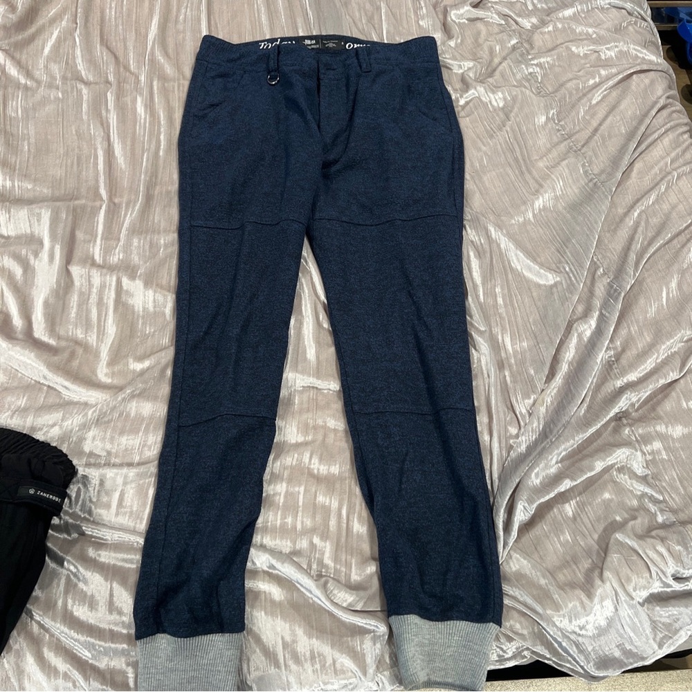 Publish legacy jogger Sz 32